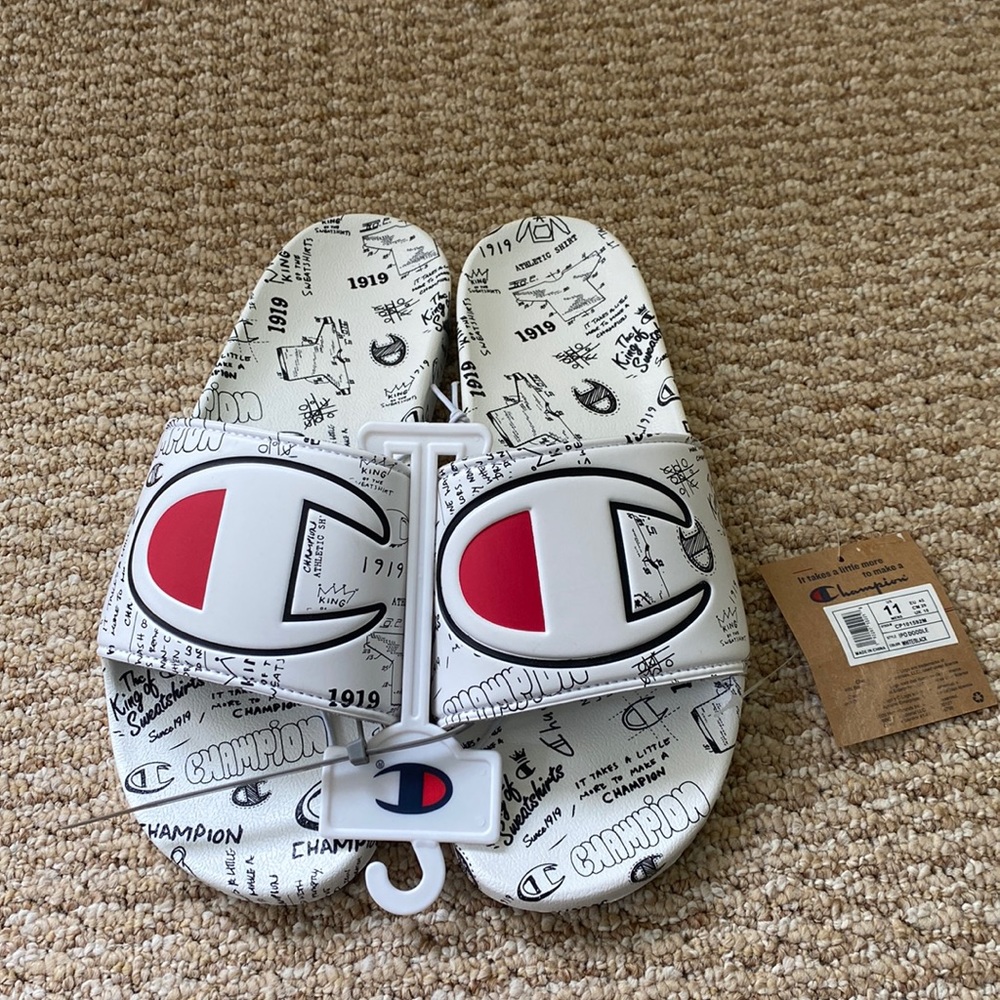 Champion Mens slides size 11  white and black IPO doodle style
